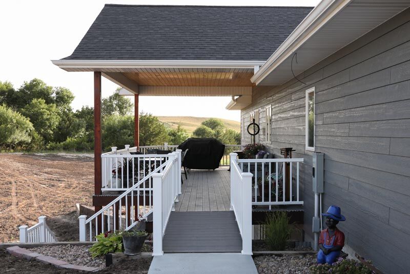 Ramp to deck